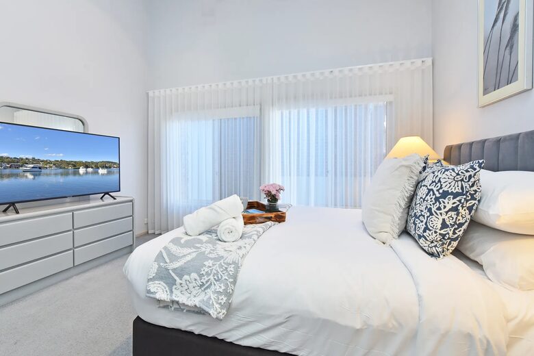 Nelson Bay Retreat with Panoramic Port Stephens Views - Nelson Bay, Australia