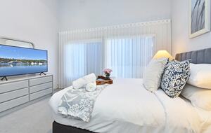 Nelson Bay Retreat with Panoramic Port Stephens Views - Nelson Bay, Australia