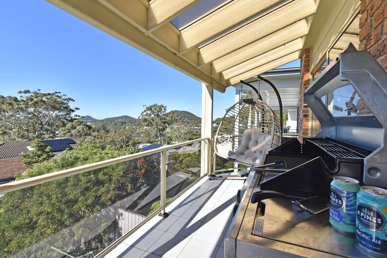 Nelson Bay Retreat with Panoramic Port Stephens Views - Nelson Bay, Australia