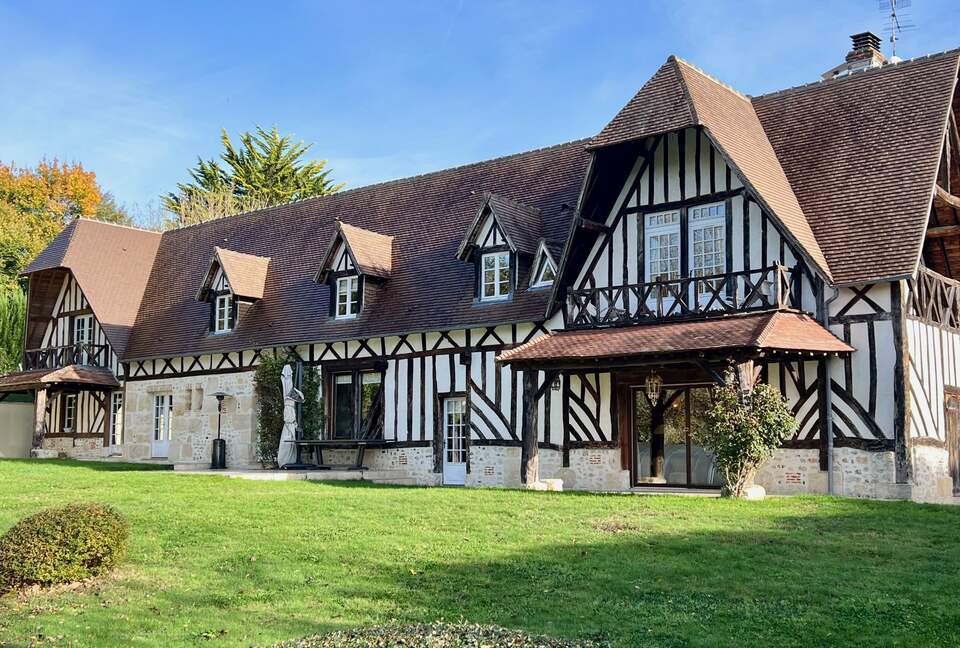 Seventeenth Century Norman Country House with Private Pool - Englesqueville-en-Auge, France