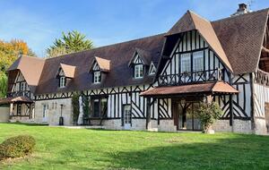 Seventeenth Century Norman Country House with Private Pool - Englesqueville-en-Auge, France