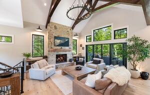 Mountain Chalet with Private Hot Tub Near Loon Mountain Resort - Lincoln, New Hampshire