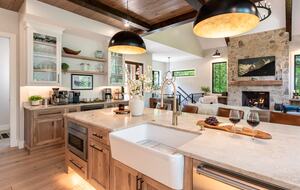 Mountain Chalet with Private Hot Tub Near Loon Mountain Resort - Lincoln, New Hampshire