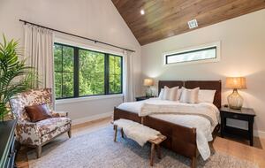 Mountain Chalet with Private Hot Tub Near Loon Mountain Resort - Lincoln, New Hampshire