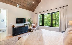 Mountain Chalet with Private Hot Tub Near Loon Mountain Resort - Lincoln, New Hampshire