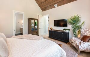 Mountain Chalet with Private Hot Tub Near Loon Mountain Resort - Lincoln, New Hampshire