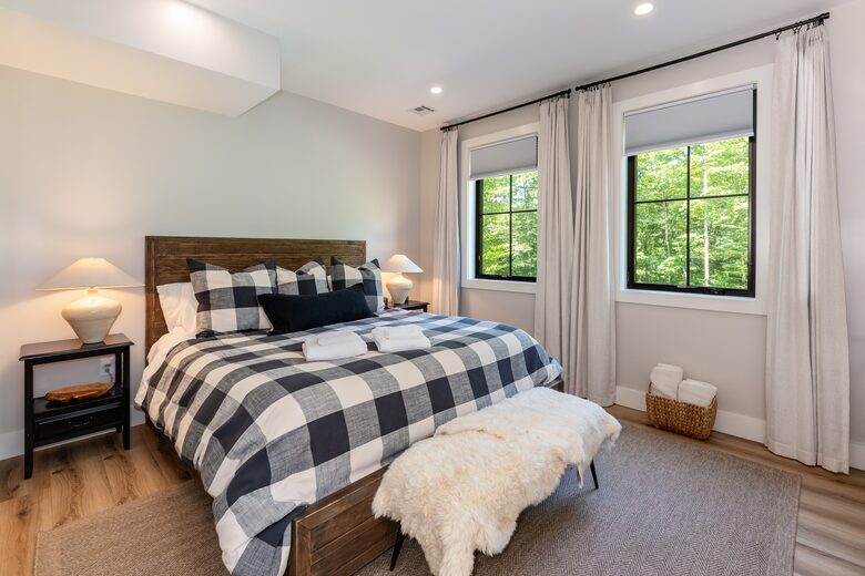 Mountain Chalet with Private Hot Tub Near Loon Mountain Resort - Lincoln, New Hampshire