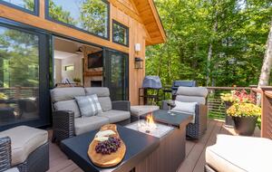 Mountain Chalet with Private Hot Tub Near Loon Mountain Resort - Lincoln, New Hampshire