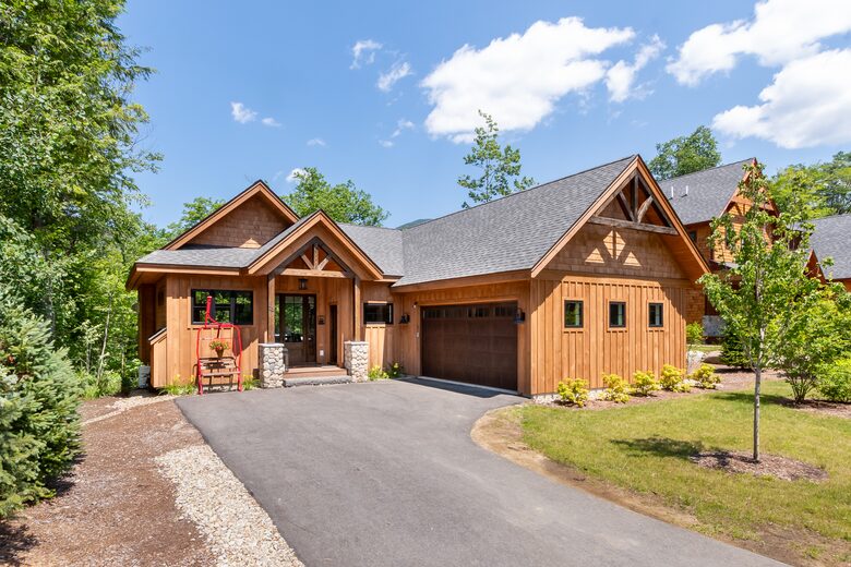 Mountain Chalet with Private Hot Tub Near Loon Mountain Resort - Lincoln, New Hampshire