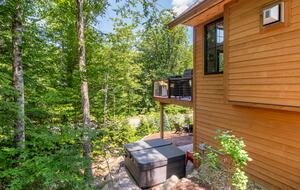 Mountain Chalet with Private Hot Tub Near Loon Mountain Resort - Lincoln, New Hampshire
