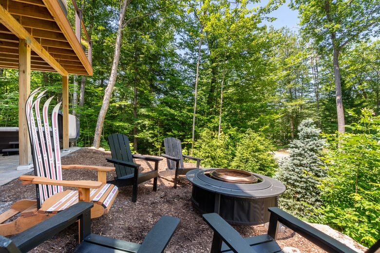 Mountain Chalet with Private Hot Tub Near Loon Mountain Resort - Lincoln, New Hampshire