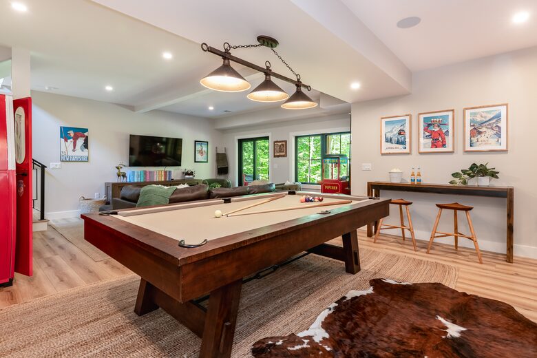 Mountain Chalet with Private Hot Tub Near Loon Mountain Resort - Lincoln, New Hampshire
