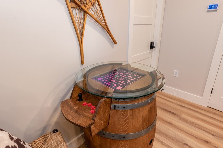 Mountain Chalet with Private Hot Tub Near Loon Mountain Resort - Lincoln, New Hampshire