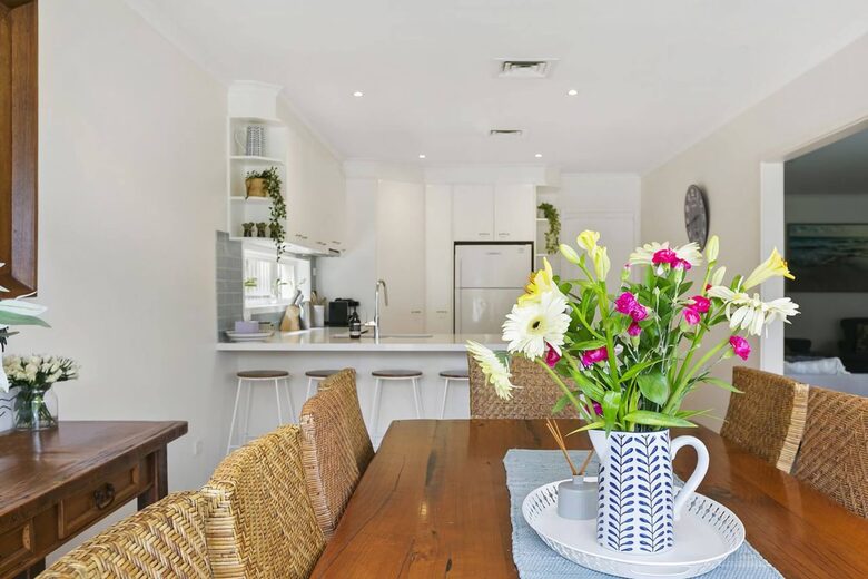 Sorrento Beach House with Private Pool Near Village - Melbourne, Australia