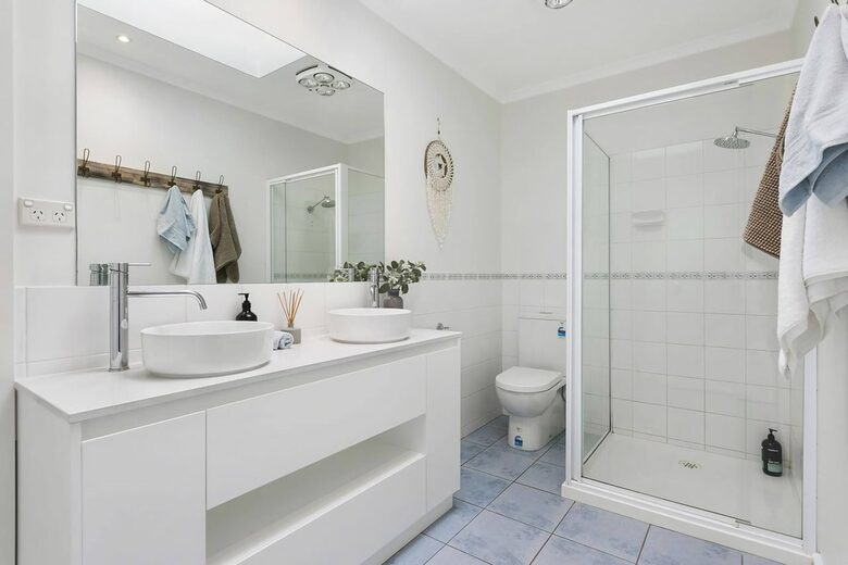 Sorrento Beach House with Private Pool Near Village - Melbourne, Australia