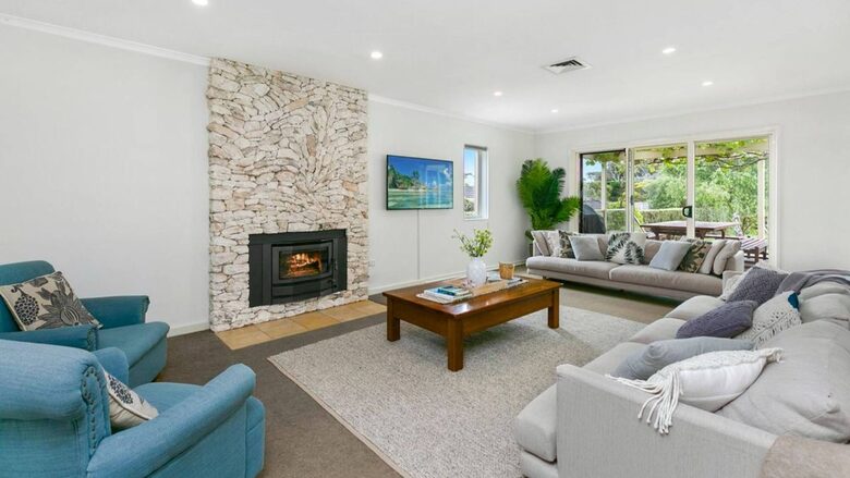 Sorrento Beach House with Private Pool Near Village - Melbourne, Australia