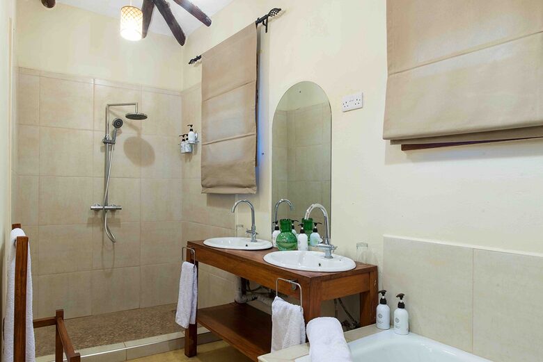 Private Courtyard Villa with Chef at Kili Golf - Usa River, Tanzania