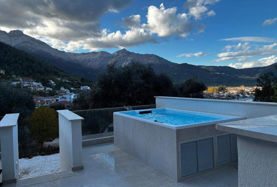 Thassos Retreat with Private Hot Tub Above Golden Beach - Skala Potamia, Greece