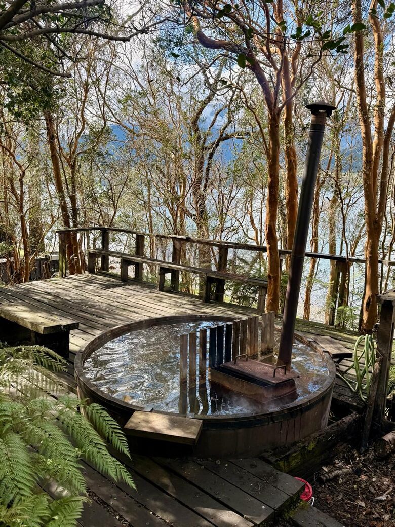 Contemporary Lake House at Lago Ranco - Futrono, Chile