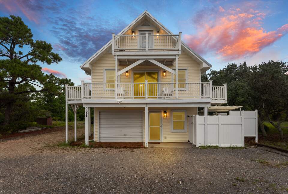 Relaxed Fort Morgan Beach House Near the Gulf - Gulf Shores, Alabama
