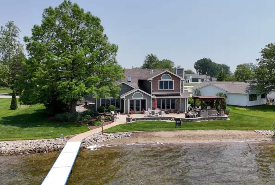 Relaxed Lake Pleasant Getaway with Private Shoreline - Fremont, Indiana