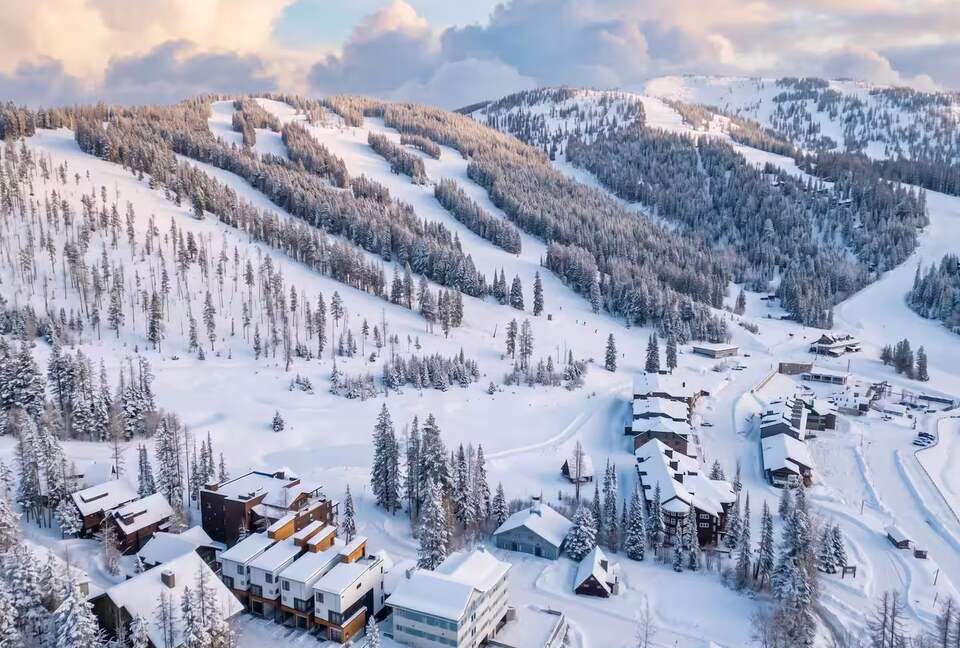 Whitefish Mountain Ski-In/Ski-Out Retreat with Rooftop Deck - Whitefish, Montana