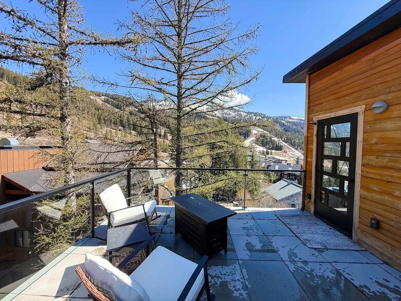 Whitefish Mountain Ski-In/Ski-Out Retreat with Rooftop Deck - Whitefish, Montana