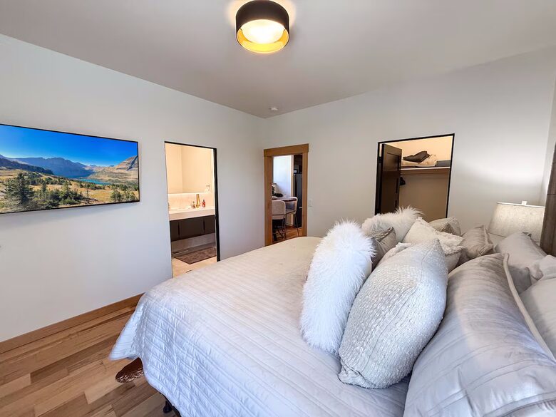 Whitefish Mountain Ski-In/Ski-Out Retreat with Rooftop Deck - Whitefish, Montana