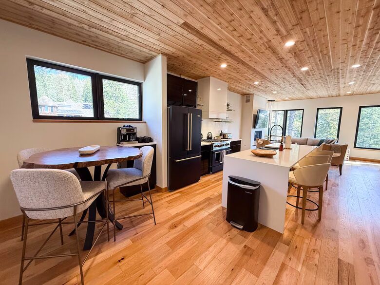 Whitefish Mountain Ski-In/Ski-Out Retreat with Rooftop Deck - Whitefish, Montana