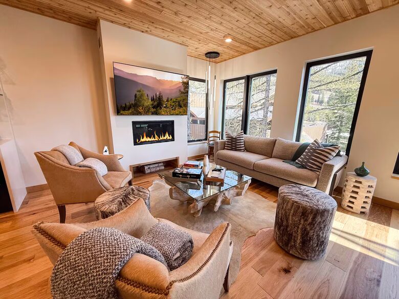 Whitefish Mountain Ski-In/Ski-Out Retreat with Rooftop Deck - Whitefish, Montana