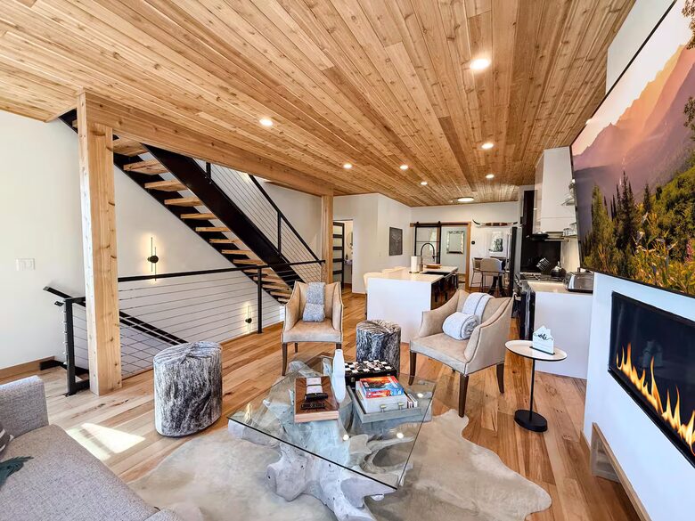 Whitefish Mountain Ski-In/Ski-Out Retreat with Rooftop Deck - Whitefish, Montana