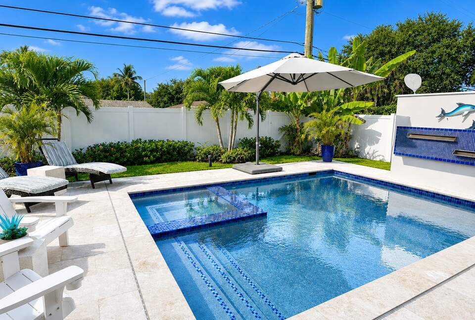 Naples Retreat with Private Pool and Spa Near Gulf Beaches - Naples, Florida