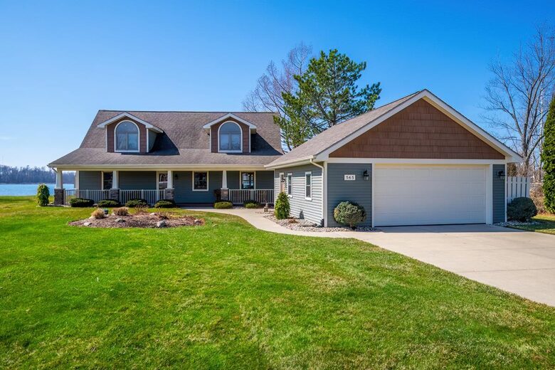 Relaxed Lake Pleasant Getaway with Private Shoreline - Fremont, Indiana