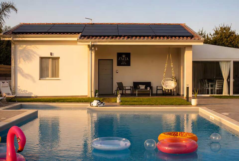 Refined Sicilian Home with Heated Saltwater Pool - Syracuse, Italy