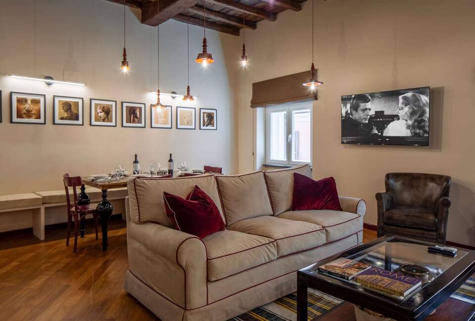 Equity Residences, Historic Roman Retreat Steps from the Trevi Fountain - Rome, Italy