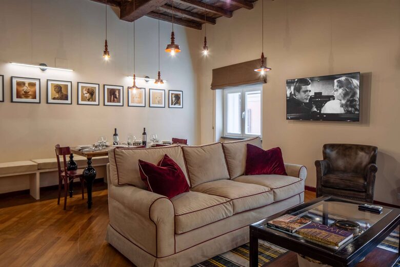 Equity Residences, Historic Roman Retreat Steps from the Trevi Fountain - Rome, Italy