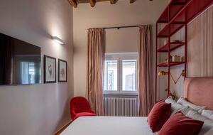 Equity Residences, Historic Roman Retreat Steps from the Trevi Fountain - Rome, Italy