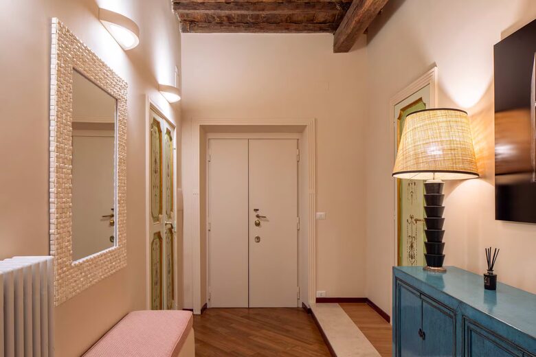 Equity Residences, Historic Roman Retreat Steps from the Trevi Fountain - Rome, Italy