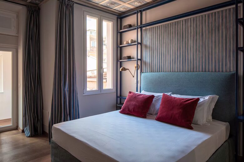 Equity Residences, Historic Roman Retreat Steps from the Trevi Fountain - Rome, Italy