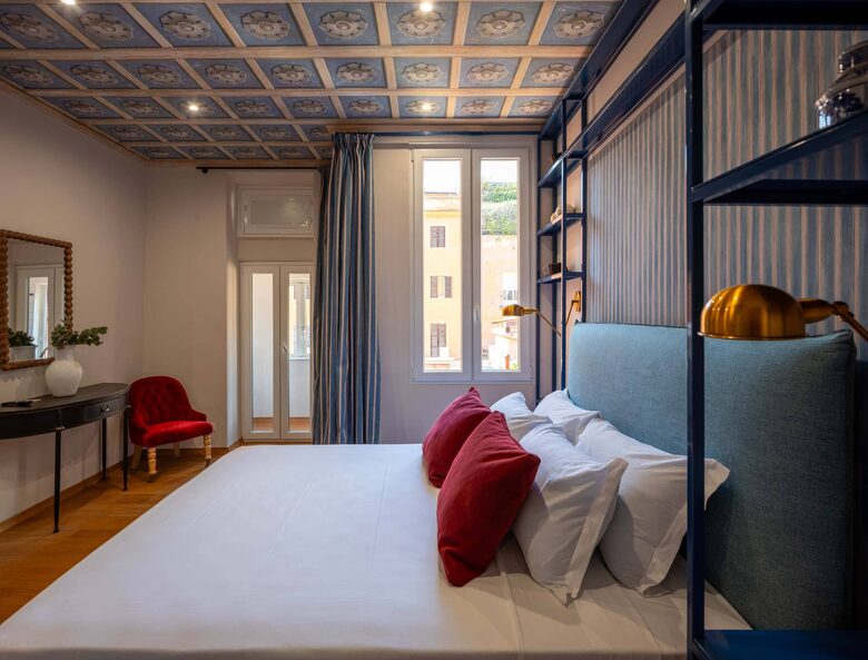 Equity Residences, Historic Roman Retreat Steps from the Trevi Fountain - Rome, Italy
