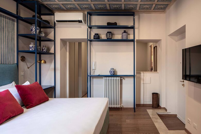 Equity Residences, Historic Roman Retreat Steps from the Trevi Fountain - Rome, Italy