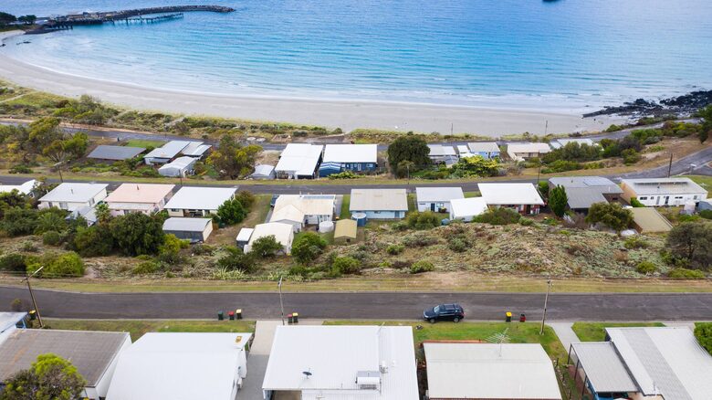 Penneshaw Beach House with Ocean Views - Penneshaw, Australia
