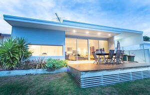 Penneshaw Beach House with Ocean Views - Penneshaw, Australia