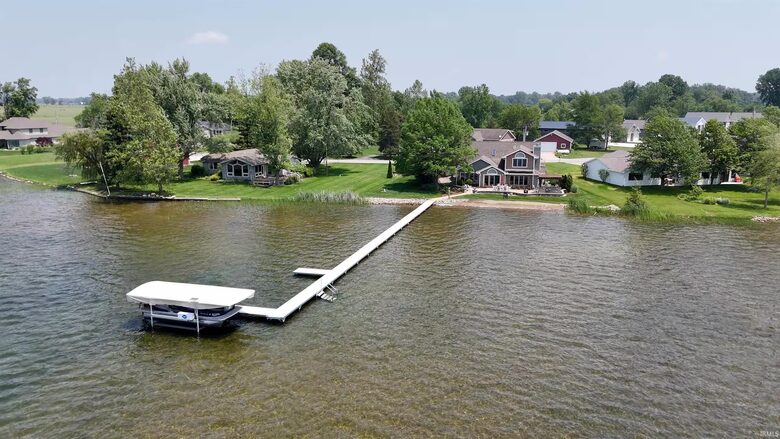 Relaxed Lake Pleasant Getaway with Private Shoreline - Fremont, Indiana