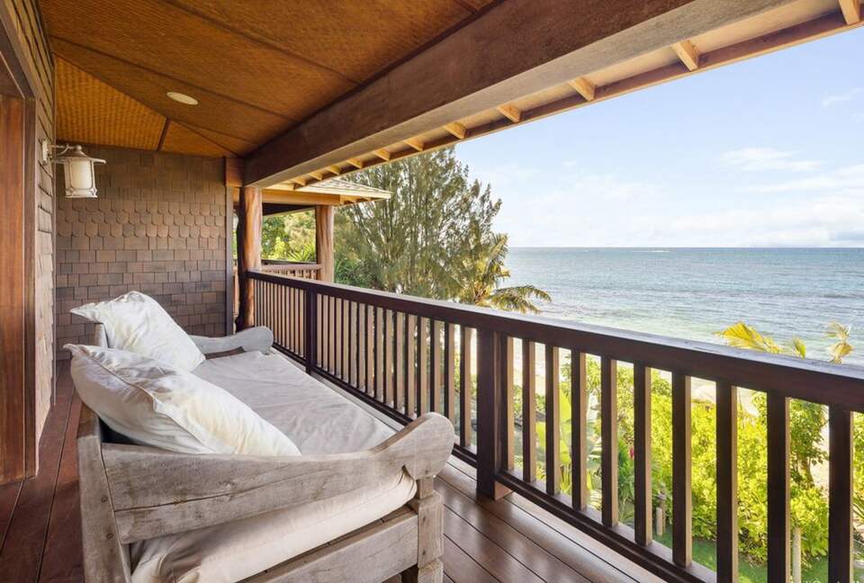 Waialua Oceanfront Retreat with Direct Beach Access - Waialua, Hawaii