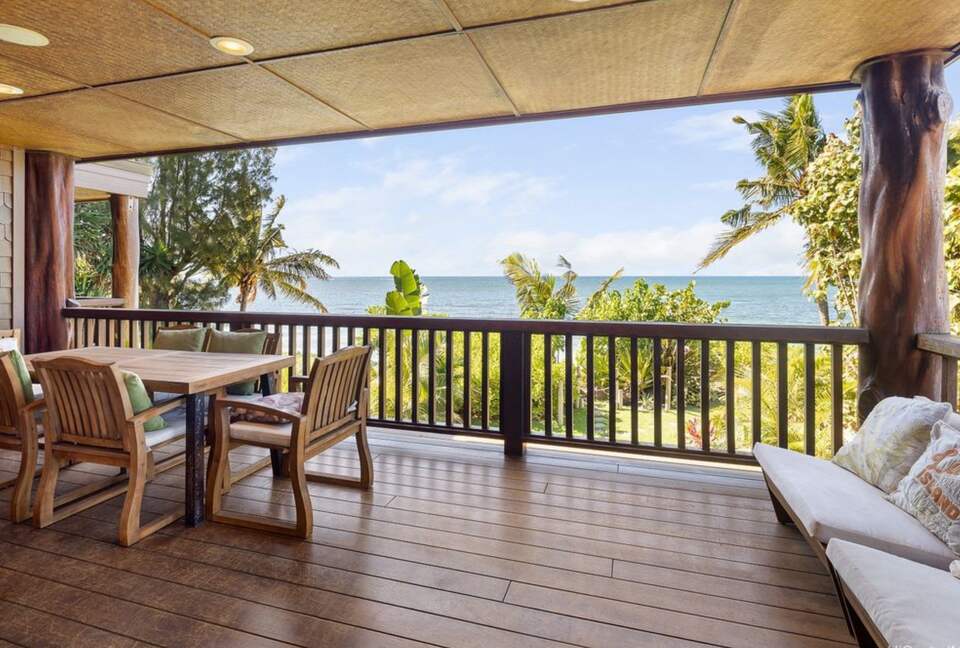 Waialua Oceanfront Retreat with Direct Beach Access - Waialua, Hawaii