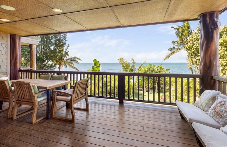 Waialua Oceanfront Retreat with Direct Beach Access - Waialua, Hawaii
