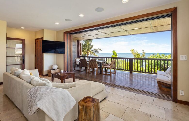 Waialua Oceanfront Retreat with Direct Beach Access - Waialua, Hawaii