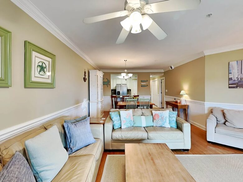 Tybee Island Retreat One Block from Beach and Pier - Tybee Island, Georgia