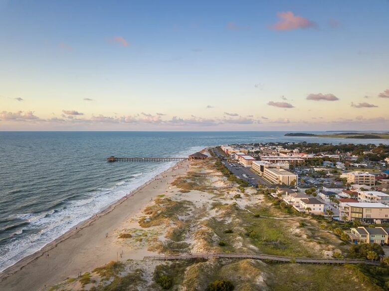 Tybee Island Retreat One Block from Beach and Pier - Tybee Island, Georgia